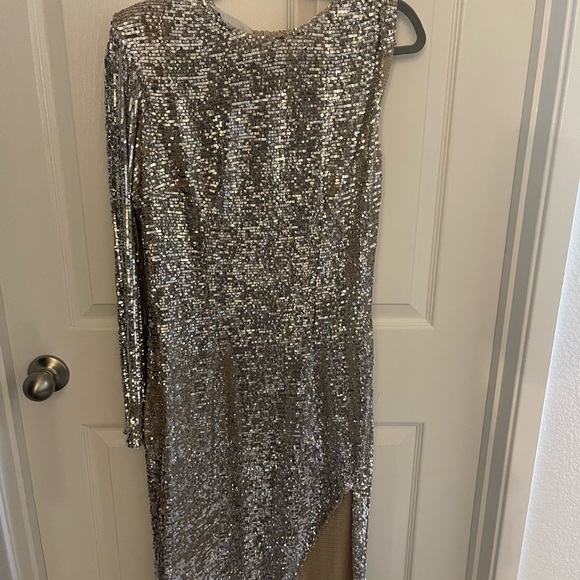 Nervi Sequin one shoulder gown | Size S - Picture 4 of 5